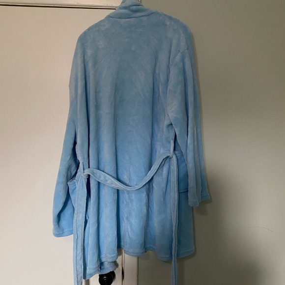 Bathrobe - Picture 5 of 5